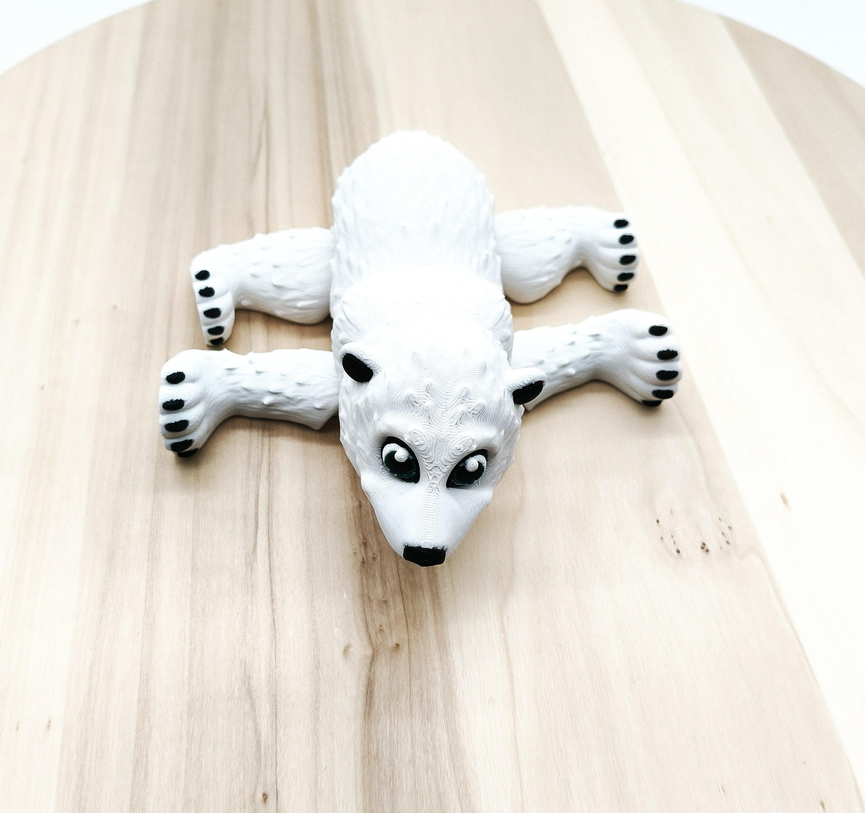 Articulated Polar Bear Figurine – Flexible Animal Figurine – Cute White Bear Gift – Fidget Desk Decor for Wildlife Lovers & Collectors